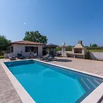 Casa Claudia Villa *