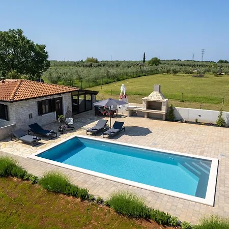 Casa Claudia Villa *