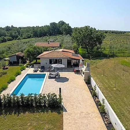 빌라 Casa Claudia *