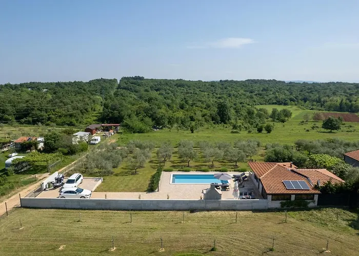 Casa Claudia Villa *