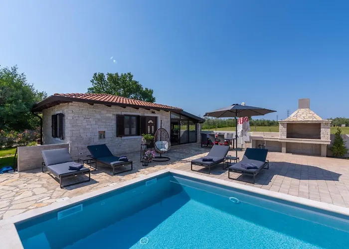 Casa Claudia Villa *